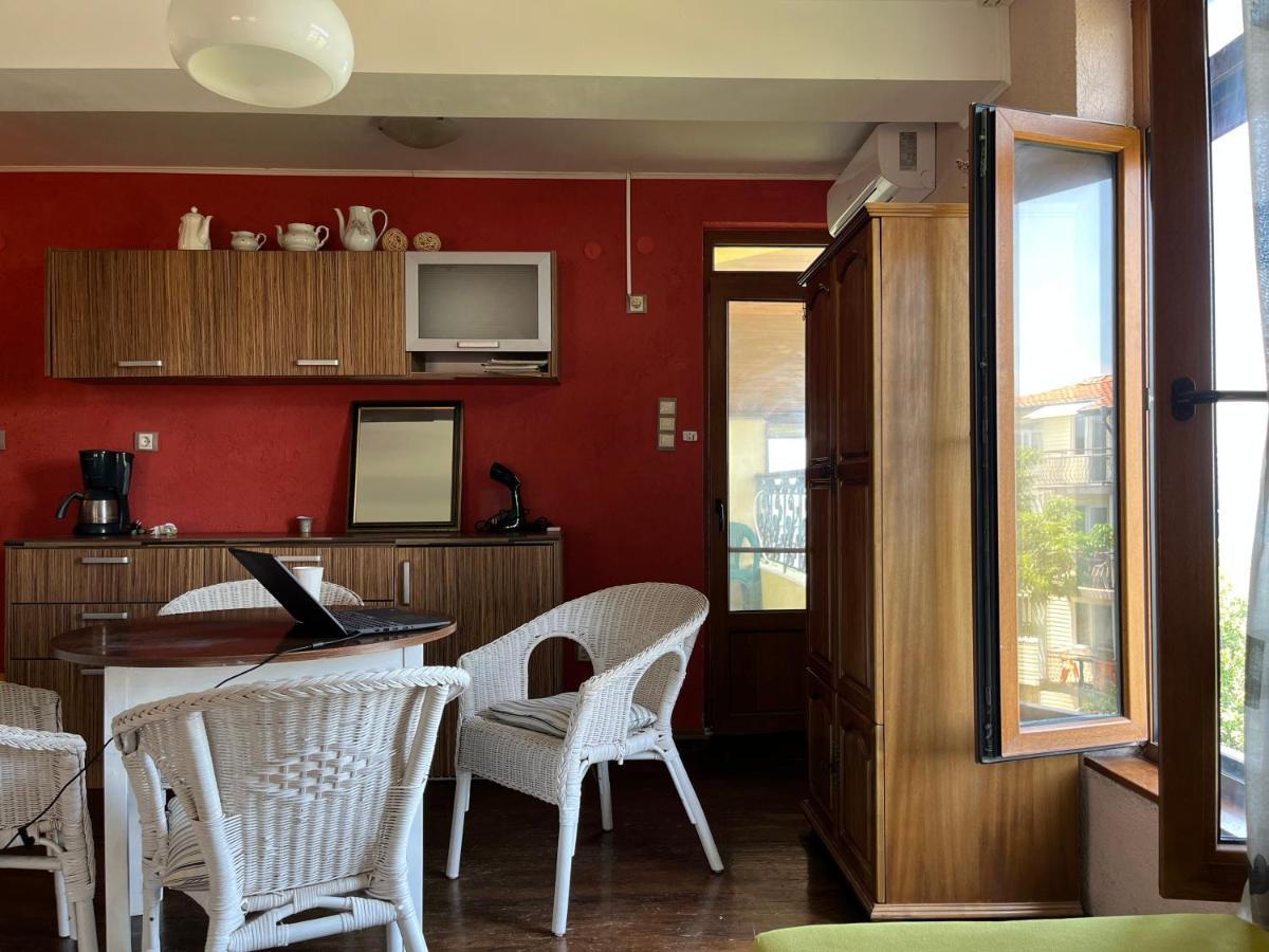 Brunette Beauties Guesthouse & Studio Sinemorets Ngoại thất bức ảnh