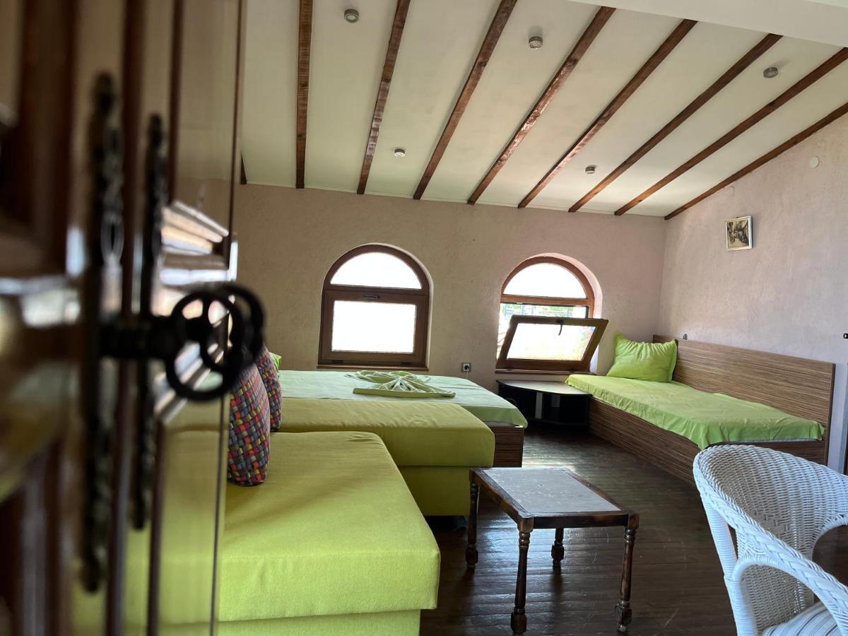 Brunette Beauties Guesthouse & Studio Sinemorets Ngoại thất bức ảnh